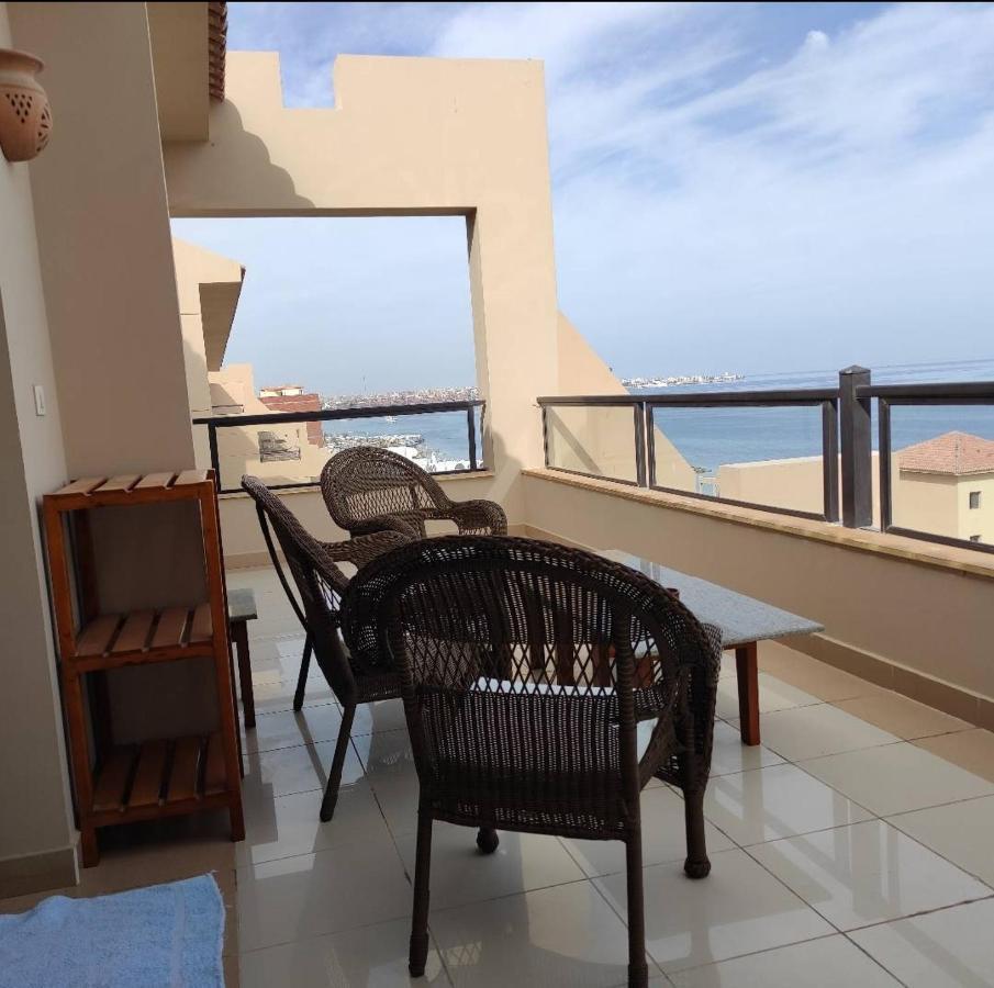 Apartment Full With Panoramic View Of *
